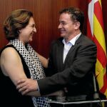 La alcaldesa Ada Colau junto al republicano Alfred Bosch