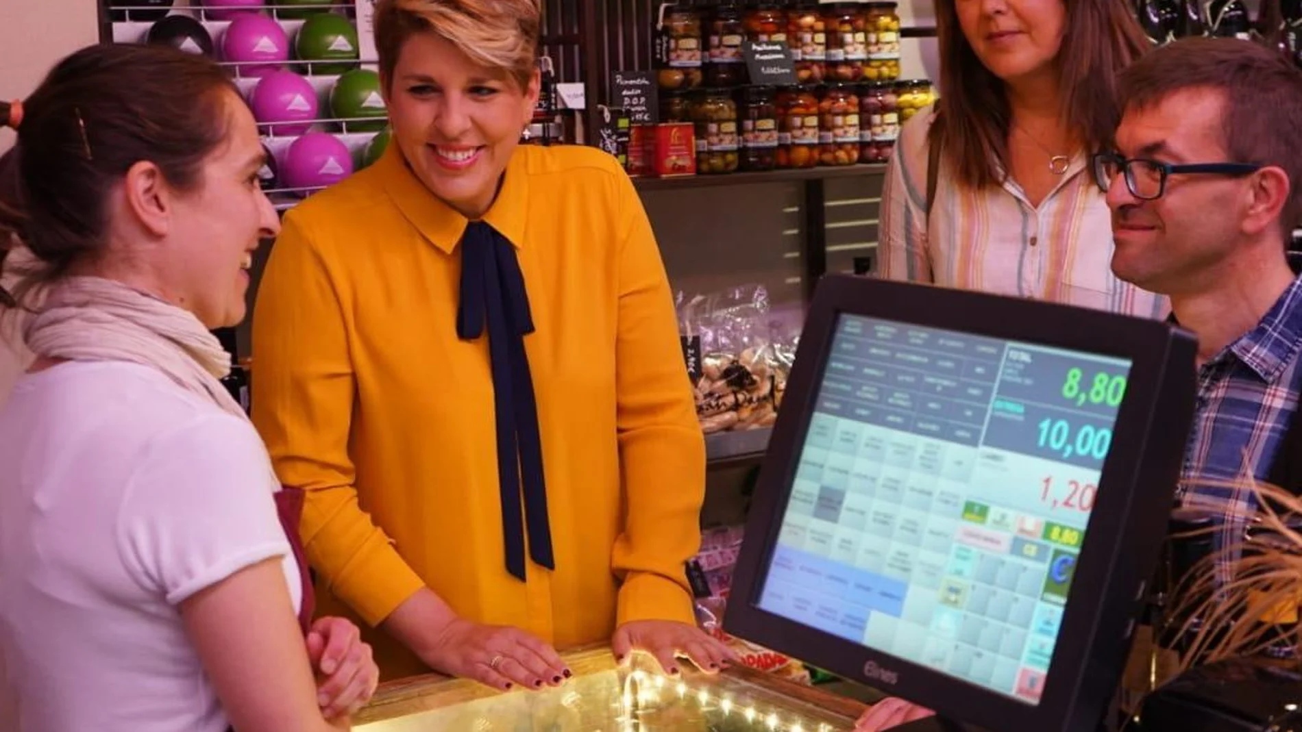 La alcaldesa de Cartagena, Noelia Arroyo, junto a la concejala Esperanza Nieto