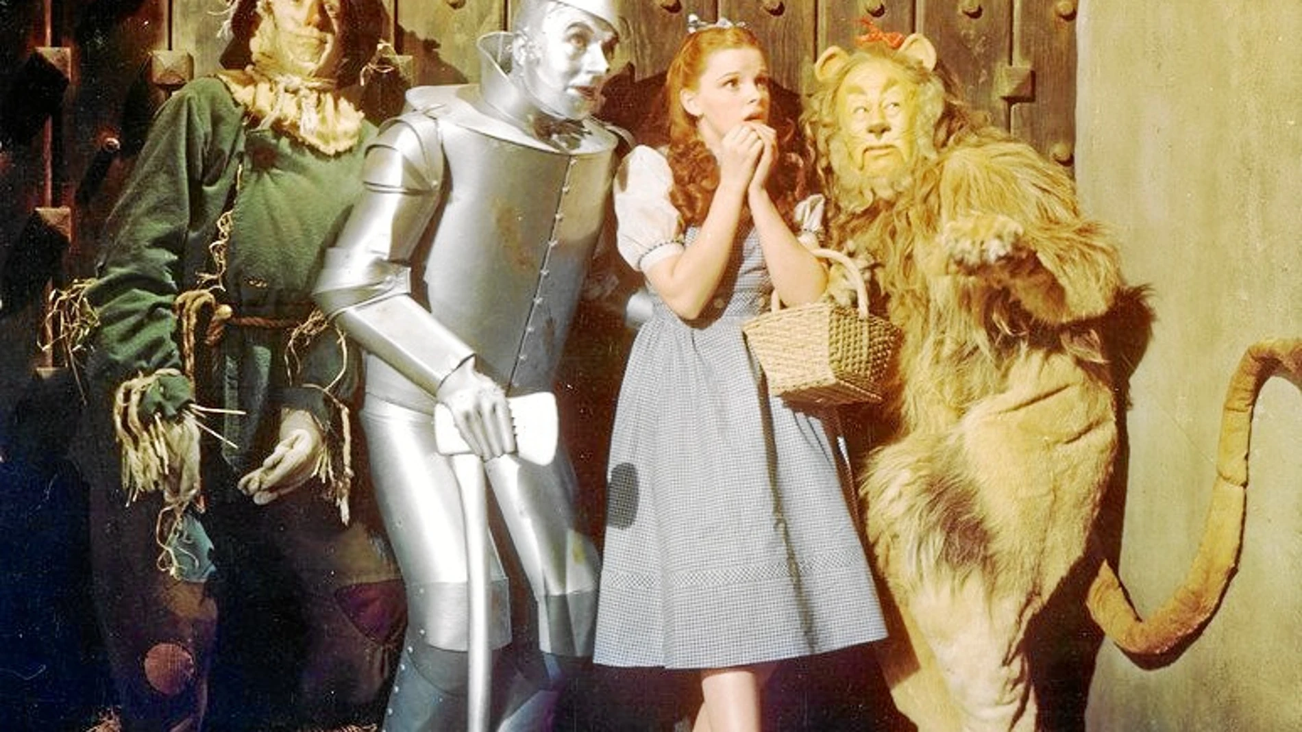 Judy Garland, como Dorothy, en una imagen de la adaptación al cine de «El mago de Oz» (1939)