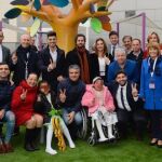 La Arrixaca abre el nuevo Parque infantil para niños. El presidente de la Comunidad, Fernando López Miras, inauguró ayer el parque infantil del Hospital Clínico Universitario Virgen de la Arrixaca. «Es símbolo de la solidaridad de la Región