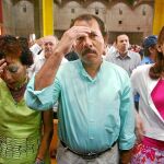 El presidente de Nicaragua, Daniel Ortega, junto a su esposa y su hija Camila, en una misa celebrada en la Catedral de Managua
