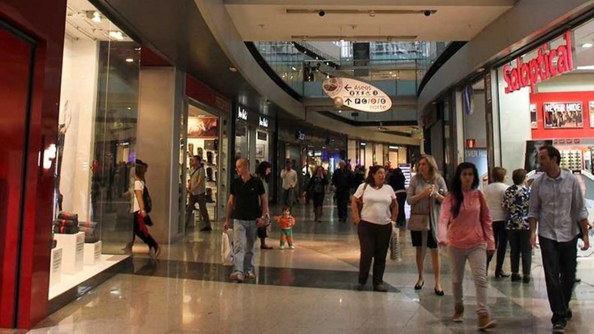 Centro comercial Plenilunio / Twitter