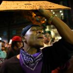 Un manifestante en las calles de Charlotte.