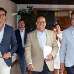 El presidente de la Diputación de Valladolid, Jesús Julio Carnero, junto a Víctor Alonso y Guzmán Gómez