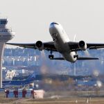 Despegue de un avión del aeropuerto madrileño de Barajas