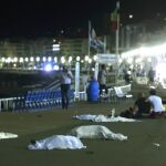 Un atentado el día de la Fiesta Nacional francesa en Niza ha dejado al menos 84 muertos