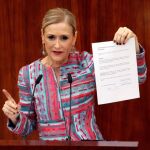 Cristina Cifuentes, en una imagen de archivo durante su etapa como presidenta de la Comunidad de Madrid / Efe