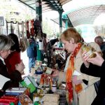 La Plaza de España de Valladolid acoge la celebración del Día Internacional del Comercio Justo