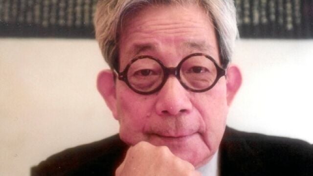 Kenzaburo Oé recibió el Premio Nobel en 1994