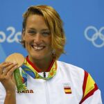 Mireia Belmonte celebra tras ganar la medalla de bronce de los 400 metros combinados