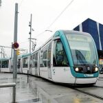 Según el barómetro municipal, seis de cada diez barceloneses están a favor de interconectar los tranvías