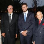 Jorge Tagle Canelo (izquierda), acompañado de Conrado Briceño, Presidente de la Universidad Europea y el embajador Mariano Fontecilla