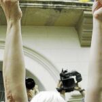 Una coalición de izquierdas formada Por Podemos, CUP, ICV y ERC catapultó en 2015 a Dolors sabater, en la imagen, a la alcaldía de Badalona, relevando al popular Xavier García Albiol