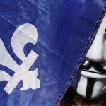 Un manifestante con una máscara de Anonymous/Reuters