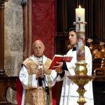 El presidente de la Conferencia Episcopal Española y cardenal arzobispo de Valladolid, Ricardo Blázquez oficia la celebración de la misa solemne en honor a San Pedro Regalado / Miriam Chacón/Ical