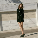 Alexa Chung en una imagen promocional