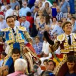 Enrique Ponce y El Juli, a hombros de la Plaza de Toros de Alicante / David García