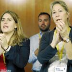 La coordinadora general del PDeCAT, Marta Pascal, junto a su presidenta, Neus Munté. / Efe