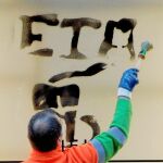 El 59,6% no cree que ETA ganase el relato de su final
