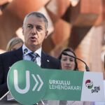 El Lehendakari en funciones y candidato a la reelección, Iñigo Urkullu durante su intervención en el acto que han celebrado hoy en la localidad alavesa de Amurrio (Álava)