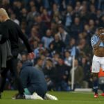 Los jugadores del Manchester City abatidos después de la eliminación