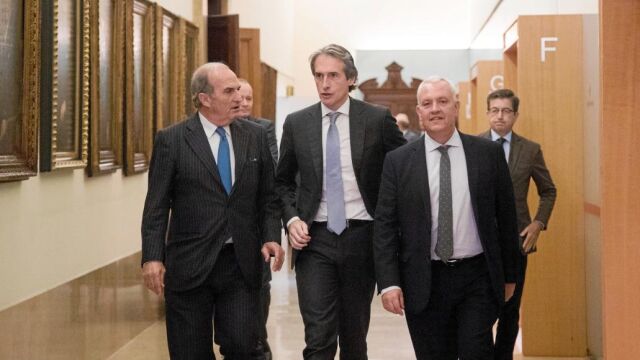 El ministro De la Serna visitó ayer la sede de Fomento del Trabajo en Barcelona y se reunió con empresarios