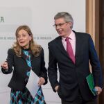 La consejera de Salud, Marina Álvarez y Juan Carlos Blanco