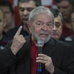 El expresidente Luiz Inácio Lula da Silva ofrece una rueda de prensa hoy