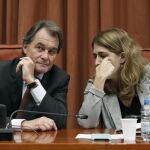 El ex presidente Artur Mas y junto a la dirigente catalana Marta Pascal
