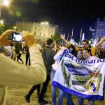 Los aficionados empezaron a dirigirse a Cibeles después de que Bale marcase el segundo gol. Foto: Cristina Bejarano