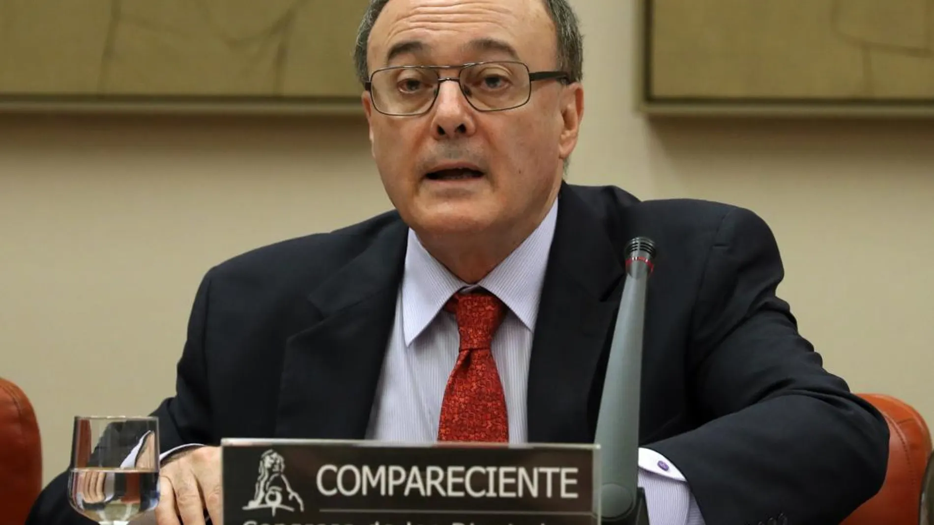 El gobernador del Banco de España, Luis María Linde.