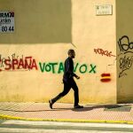 El Ejido es el escenario perfecto para que cale el mensaje de Vox. Los vecinos reconocen que el pueblo ha cambiado radicalmente con la llegada de inmigrantes y son muchos los que dicen vivir con miedo. Fotos: Alberto R. Roldán