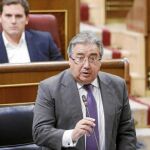 El ministro del Interior, Juan Ignacio Zoido, ayer en el Congreso de los Diputados