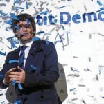El presidente de la Generalitat, Carles Puigdemont, ayer, durante la presentación del nuevo logo de la formación en Barcelona