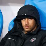 El parabólico: Un nervioso Neymar no aclara su futuro