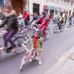 Valencia obligará al uso de casco en la bici si la nueva norma de la DGT lo dicta