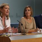 La consejera Pilar del Olmo explica la estrategia junto a Milagros Marcos y Juan Carlos Suárez-Quiñones