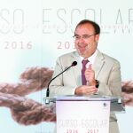 El consejero de Educación, Fernando Rey, presenta el curso escolar 2016-2017.