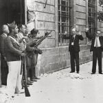 Una imagen histórica del día del Alzamiento Nacional en las calles de Sevilla