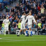Los jugadores del Real Madrid celebran uno de los goles ante el Melilla. (Foto: Jesús G. Feria)