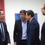 Las formaciones de Juanma Moreno y Juan Marín van acercando posturas / Foto: La Razón