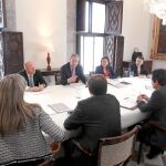 El presidente Fabra volvió a reunir ayer a su Gobierno para realizar un seguimiento de las políticas que cada Conselleria está poniendo en marcha para crear empleo