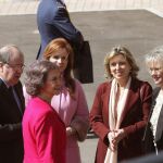 El presidente Juan Vicente Herrera, Silvia Clemente, María José Salgueiro y María José Ortega reciben a la Reina Sofía, antes de inaugurar la exposición “Mons Dei” de Las Edades del Hombre / Brágimo/Ical
