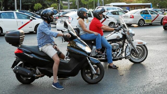 Quienes den de baja una moto antigua y de alta una nueva con distintivo «C» tendrán bonificación en el «numerito»