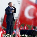Imagen de archivo de Erdogan durante un discurso para condenar ataques del PKK en Estambul / Reuters