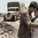 Verónica Sánchez (Pilar) y Cristóbal Suárez (Luis) en ‘Tiempos de guerra’