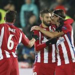 Carrasco marcó el gol del triunfo ante el Rostov y lo celebró con sus compañeros Filipe Luis, al que abraza, y Koke