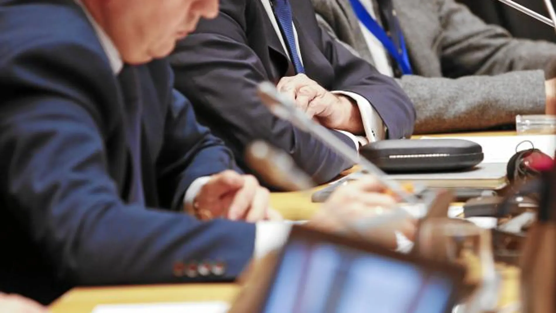 Mayor Oreja, ayer, durante la jornada «Cuidados paliativos vs eutanasia»