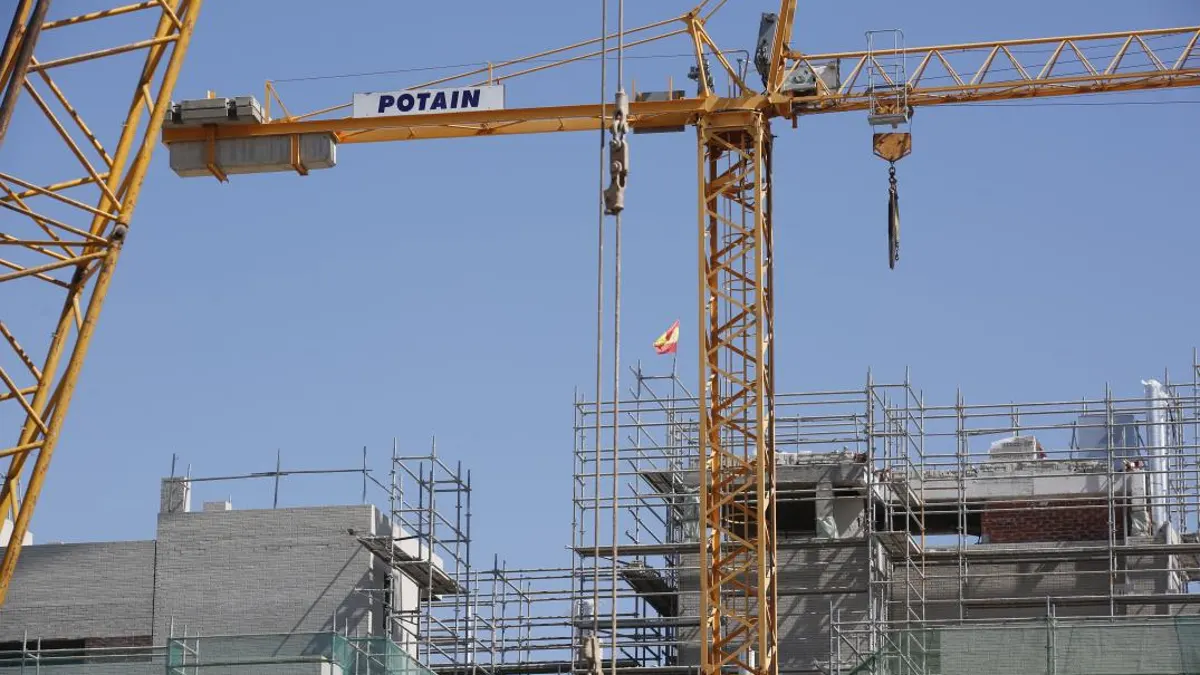 Madrid desarrolla recubrimientos que enfrían edificios y reducen el riesgo de incendios