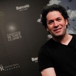 El director de orquesta venezolano Gustavo Dudamel, antes del comienzo de su debut en el Teatro Real de Madrid con la Filarmónica de Viena
